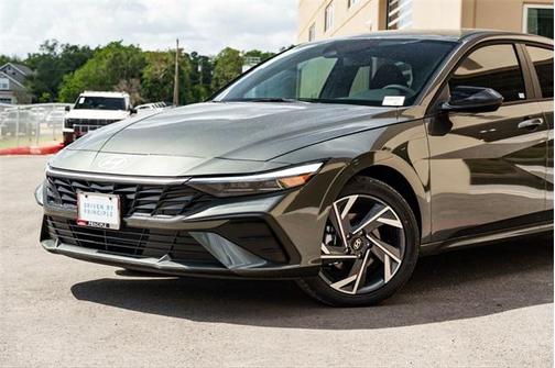 2025 Hyundai ELANTRA Sport