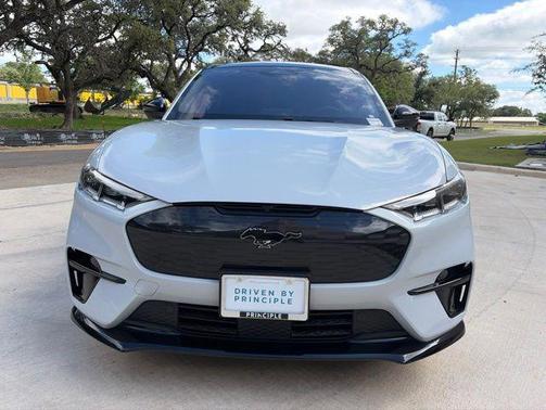 Space White Metallic 2023 Ford Mustang Mach-E GT