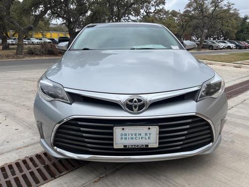 2016 Toyota Avalon 
