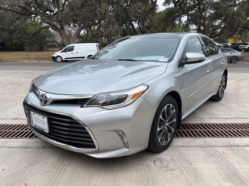 2016 Toyota Avalon 