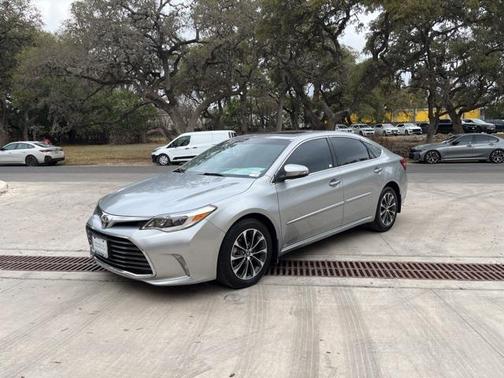 2016 Toyota Avalon 