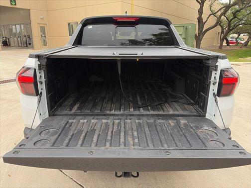 Atlas White 2023 Hyundai SANTA CRUZ SEL Premium