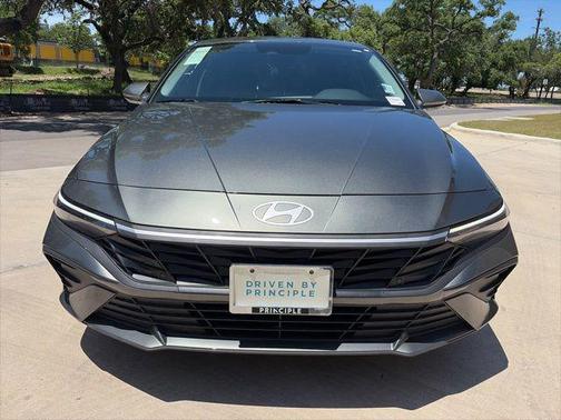 Amazon Gray 2026 Hyundai ELANTRA SE