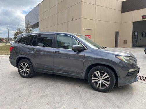 2017 Honda Pilot EX