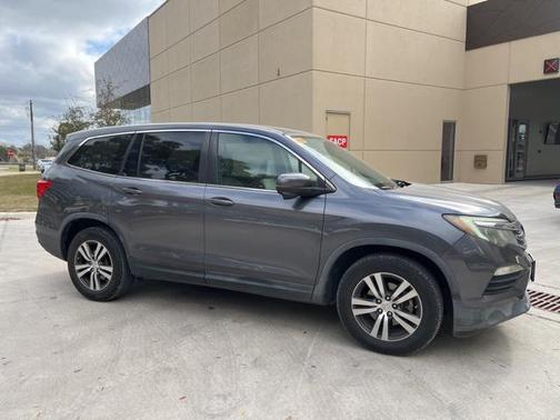 2017 Honda Pilot EX