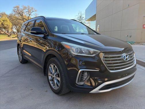 2017 Hyundai SANTA FE SE