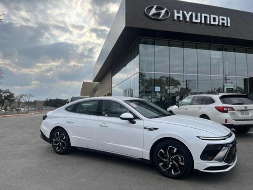 2025 Hyundai SONATA SEL