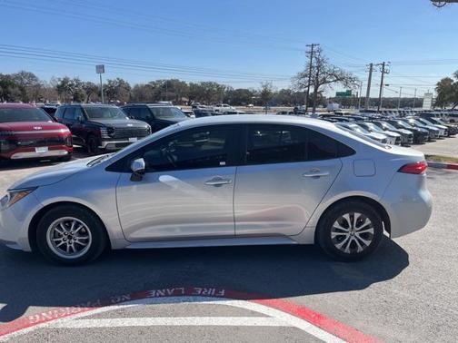 2022 Toyota Corolla Hybrid LE