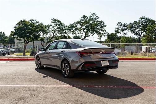 2025 Hyundai ELANTRA Sport