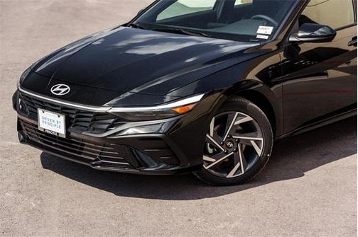 2025 Hyundai ELANTRA Sport
