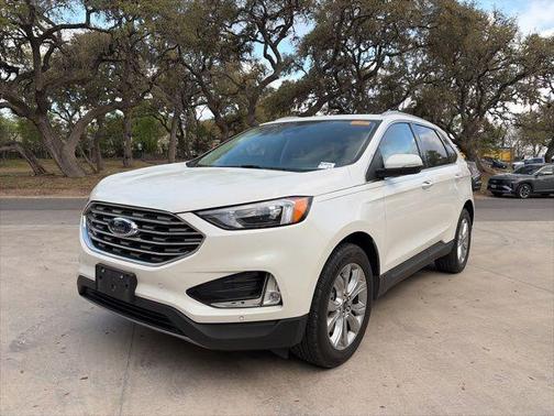Star White Metallic Tri-Coat 2024 Ford Edge Titanium