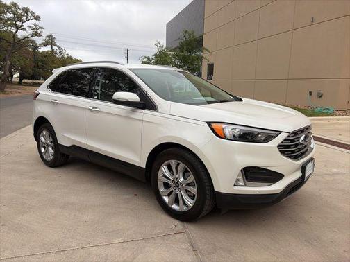 Star White Metallic Tri-Coat 2024 Ford Edge Titanium