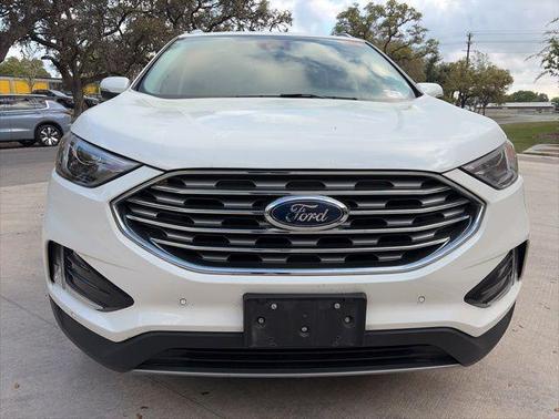 Star White Metallic Tri-Coat 2024 Ford Edge Titanium