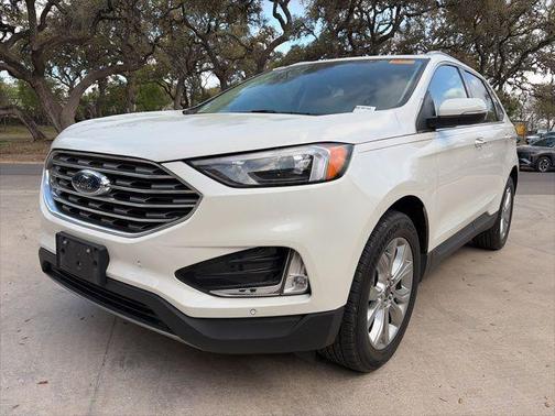 Star White Metallic Tri-Coat 2024 Ford Edge Titanium