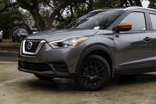 2018 Nissan Kicks S