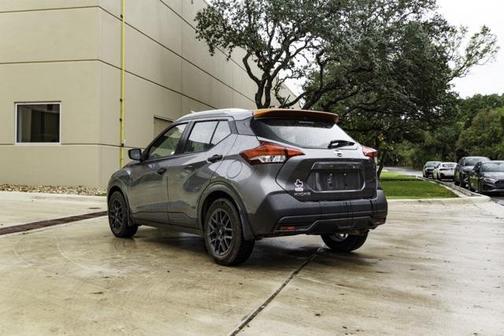 2018 Nissan Kicks S
