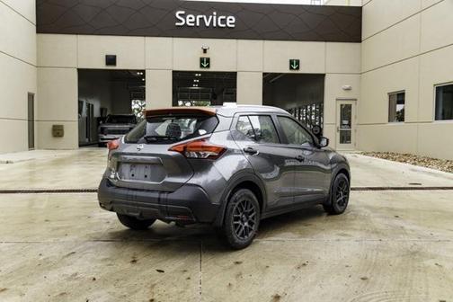 2018 Nissan Kicks S