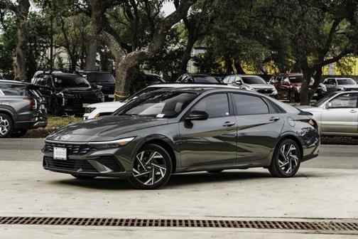 2025 Hyundai ELANTRA Sport