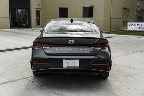 2025 Hyundai ELANTRA Sport