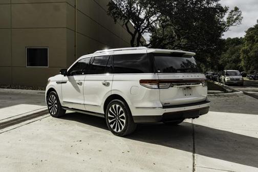2022 Lincoln Navigator Reserve