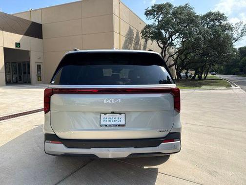 Ivory Silver 2025 Kia Carnival EX
