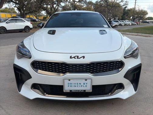 Snow White Pearl 2022 Kia Stinger GT-Line