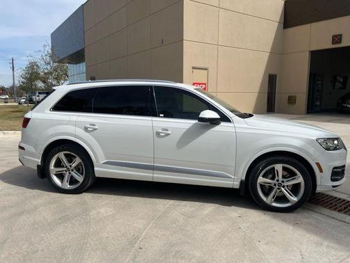 2019 Audi Q7 55 Prestige