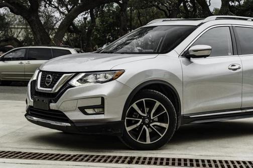 2020 Nissan Rogue SL