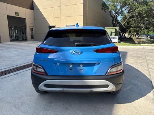 Blue Wave 2022 Hyundai KONA SE