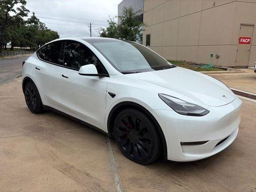 2023 Tesla Model Y Performance Dual Motor All-Wheel Drive