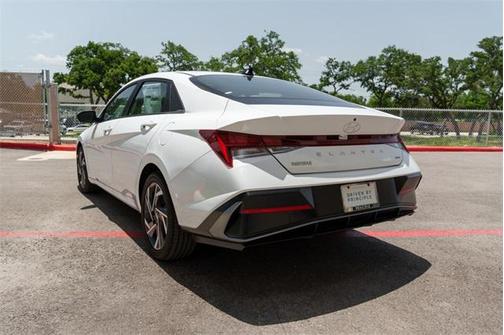 2025 Hyundai ELANTRA HEV Limited