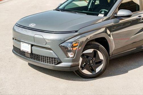 Ecotronic Gray Pearl 2025 Hyundai KONA EV SEL