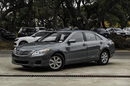 2011 Toyota Camry LE