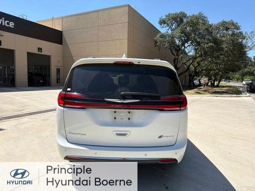 Bright White Clearcoat 2021 Chrysler Pacifica Hybrid Touring L