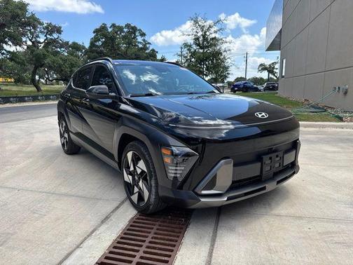 Abyss Black Pearl 2024 Hyundai KONA Limited