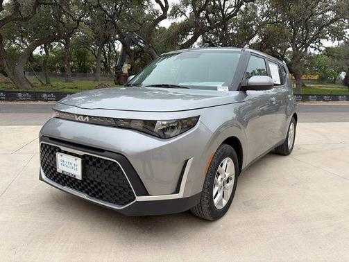 Steel Gray 2024 Kia Soul LX