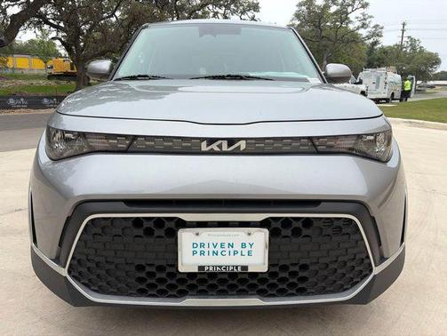 Steel Gray 2024 Kia Soul LX