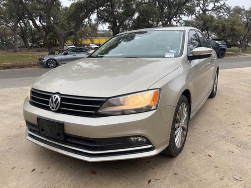2015 Volkswagen Jetta Auto SE w/Connectivity/Navigation