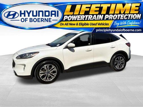 Star White Metallic Tri-Coat 2022 Ford Escape SEL
