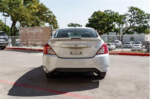 2017 Nissan Versa 1.6 SV
