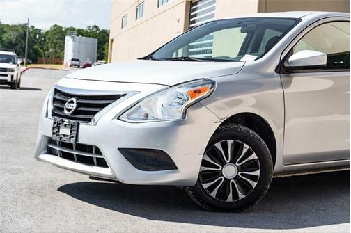 2017 Nissan Versa 1.6 SV