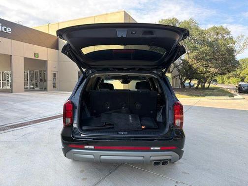 Abyss Black Pearl 2024 Hyundai PALISADE Limited