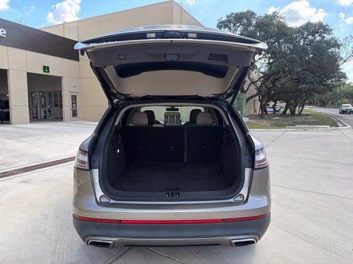Iced Mocha 2021 Lincoln Nautilus Standard