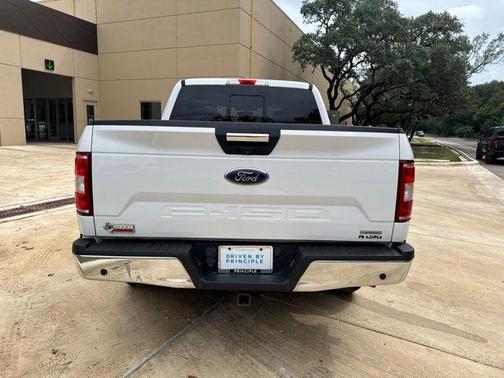 Oxford White 2018 Ford F-150 XLT