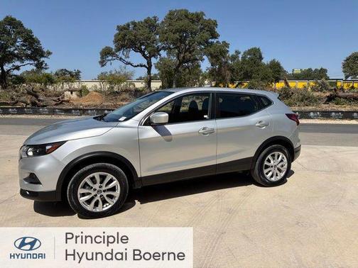Brilliant Silver Metallic 2021 Nissan Rogue Sport S