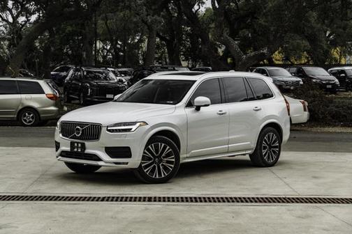 2021 Volvo XC90 T5 Momentum