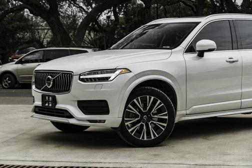 2021 Volvo XC90 T5 Momentum