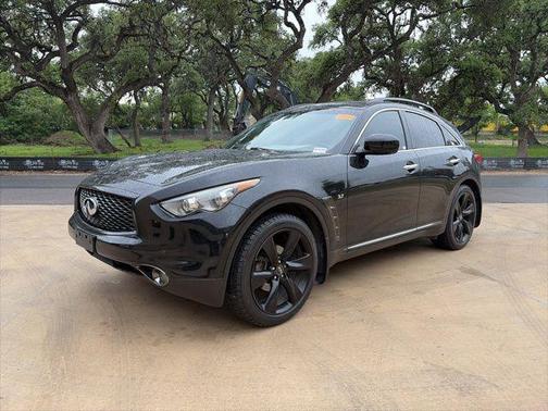 Black Obsidian 2017 INFINITI QX70 Base