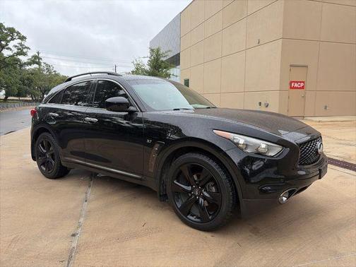 Black Obsidian 2017 INFINITI QX70 Base
