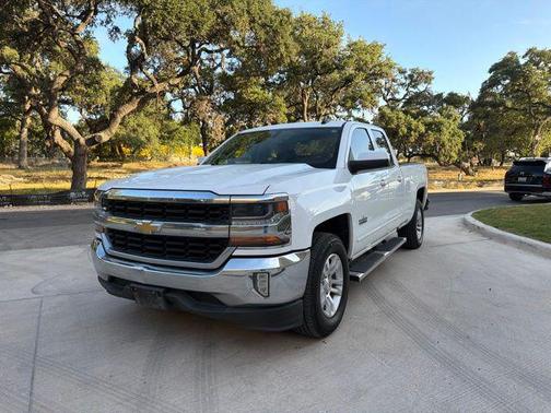 Summit White 2019 Chevrolet Silverado 1500 LT